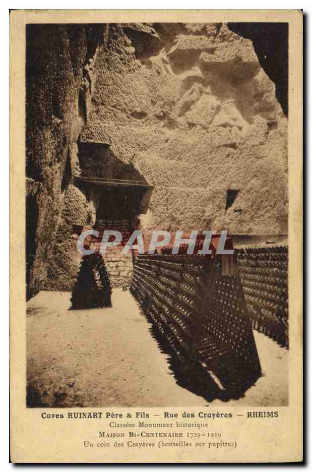 CPA Cuves Ruinart Pere et Fils Rue des Cruyeres Rheims Maison bi centenaire Un coin des crayeres bouteilles sur pupitres 