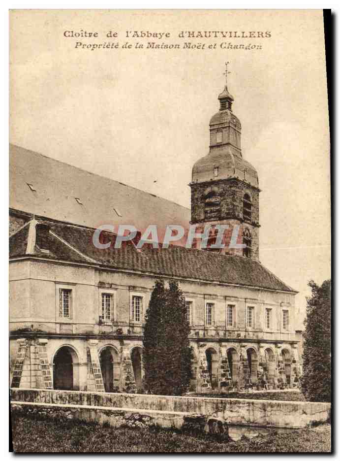 CPA Cloitre de l'abbaye d'Hautvillers Propriete de la Maison Moet et Chandon 