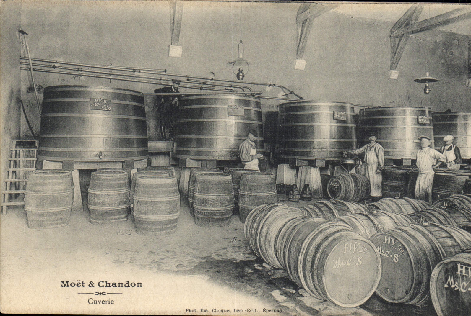 CPA Champagne Moet & Chandon Cuverie