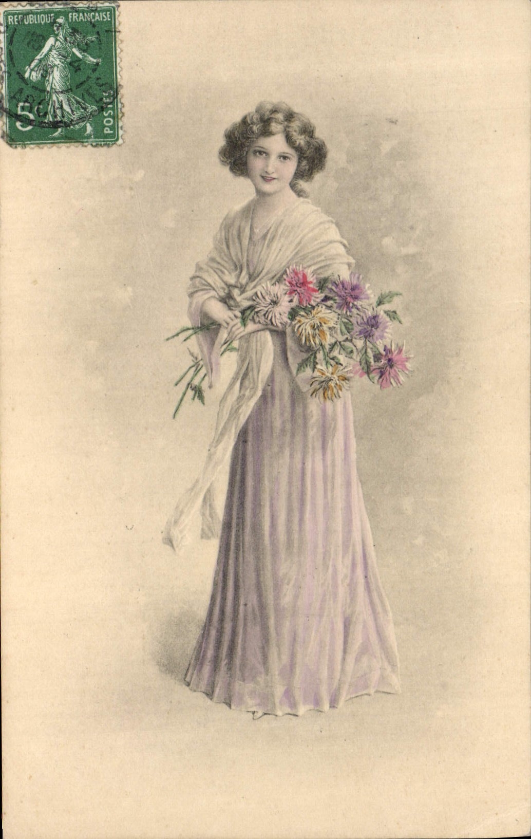 Jeune femme en robe lilas tenant un bouquet — éditeur Vienne, série 59