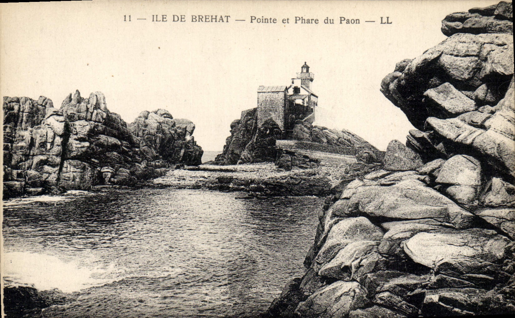 CPA Phare Ile de Brehat Pointe et Phare du Paon