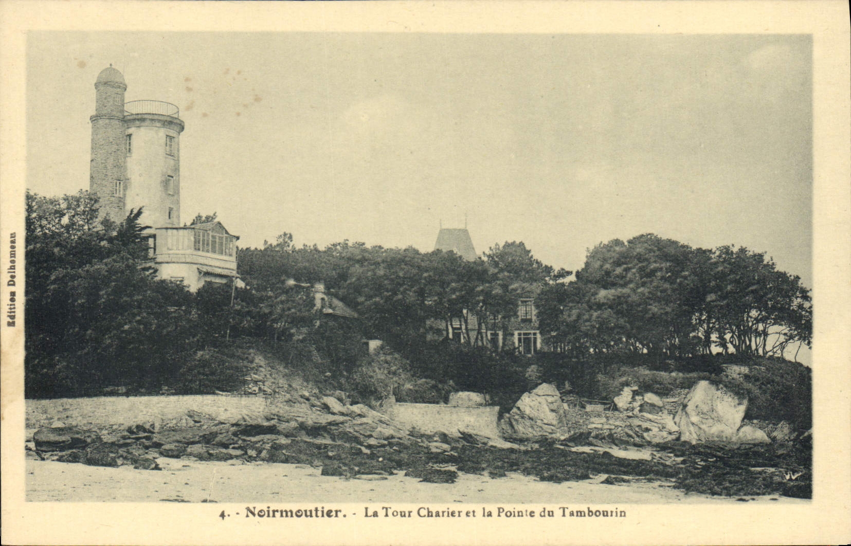 CPA Phare Noirmoutier La Tour Charier et la pointe du Tambourin
