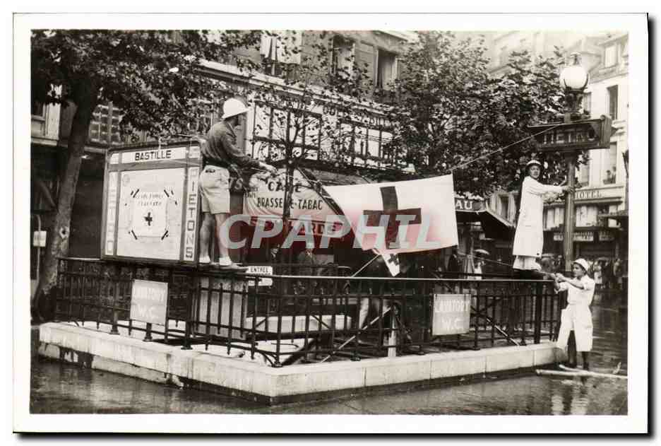 Poste de secours dans une station de Métro — Bastille — Éditions S.T.L. ISSY - PARIS