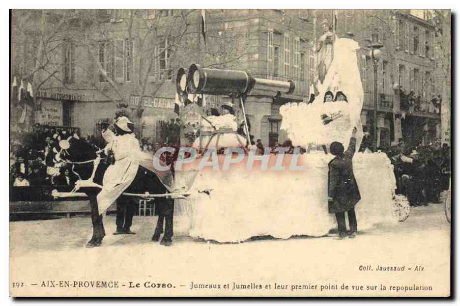 CPA Carnaval Aix en Provence Le Corso Jumeaux et jumelles et leur premier point de vue sur la repopulation 
