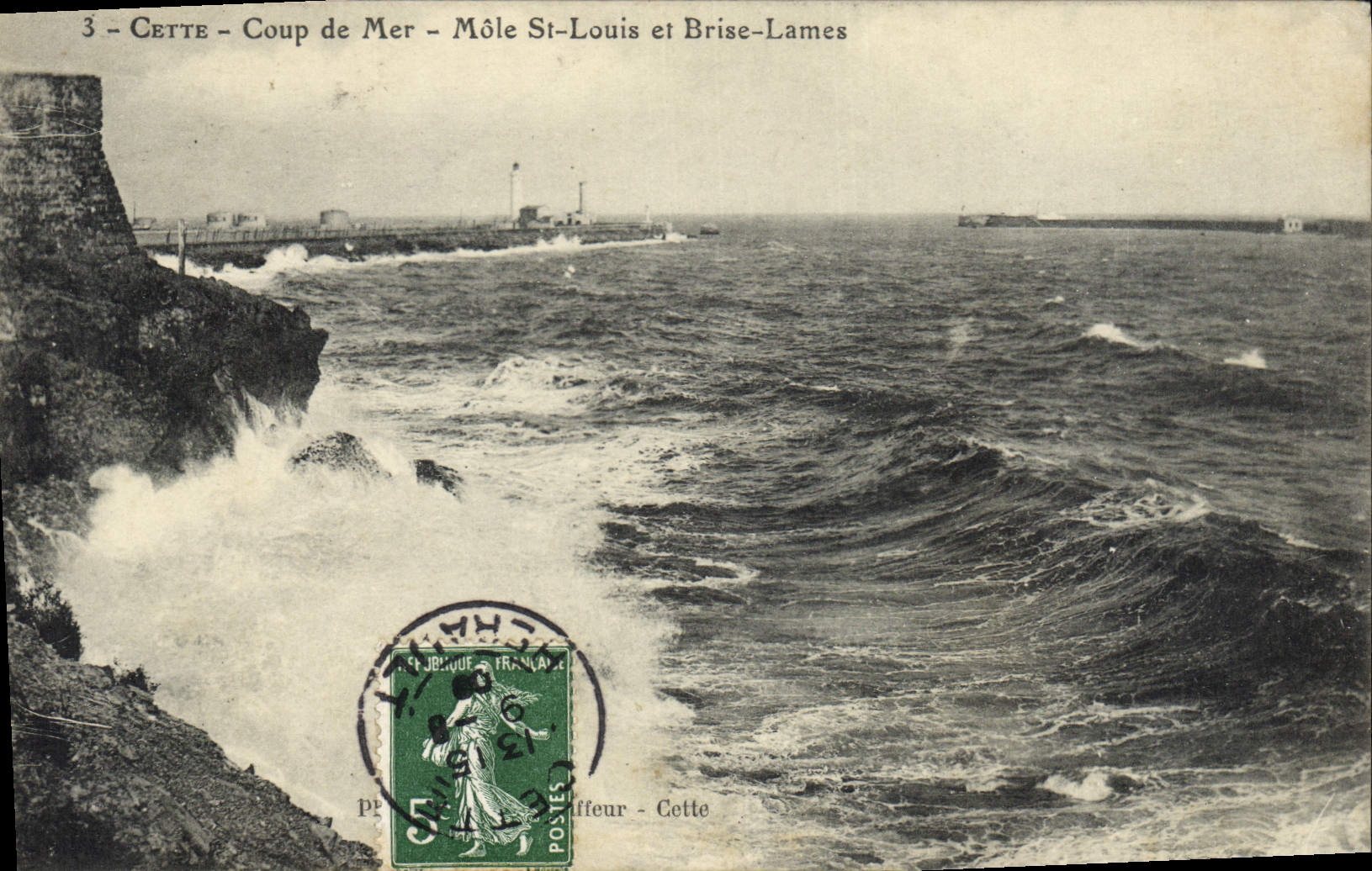 CPA Phare Cette Coup de mer Mole St louis et Brise lames