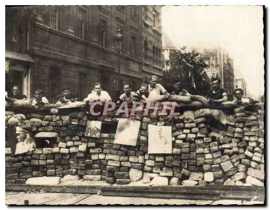 Barricade Rue Saint-Jacques — Paris — Éditions O. P. Diffuseur Photo-Presses Libération