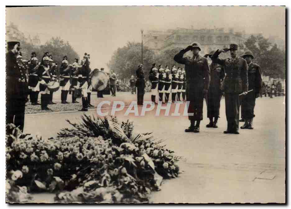 Général Bradley et Général Koenig devant la tombe du Soldat Inconnu — Éditions O. P. - Diffusé par Photo-Prese-Libération