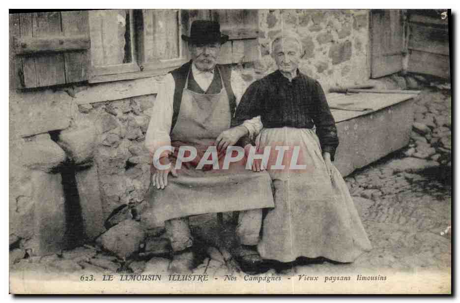 CPA Folklore Limousin Vieux paysans limousins