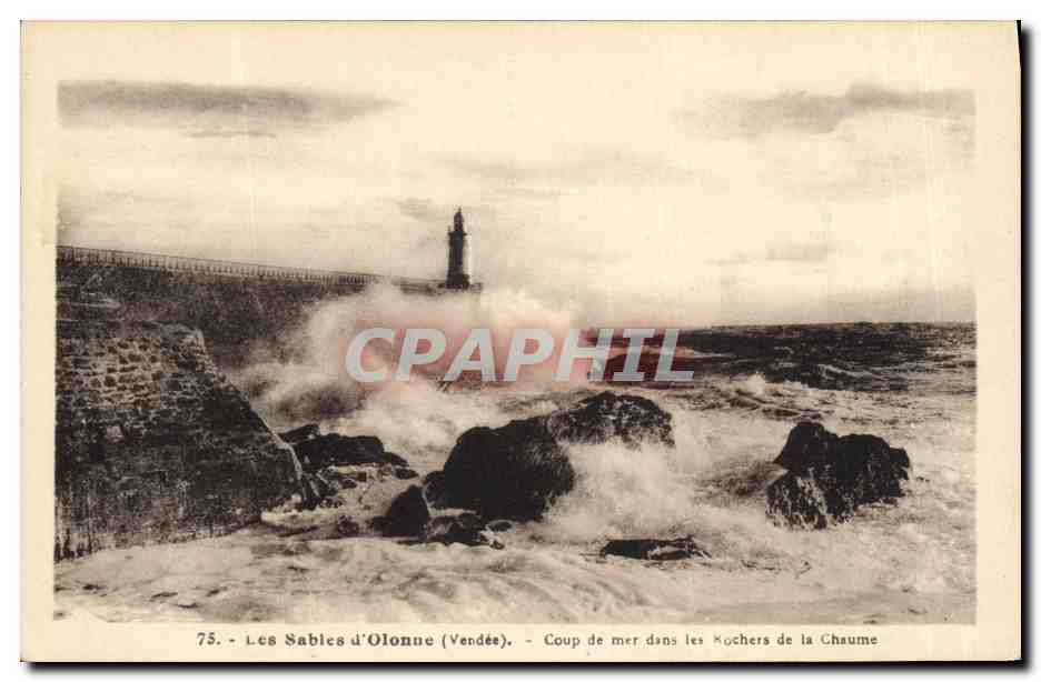 CPA Phare Les Sables d'Olonne Coup de mer dans les rochers de la Chaume