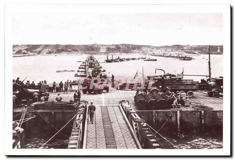 CPM Militaria Debarquement allie et la bataille de Normandie Arromanches 16 juin 1944