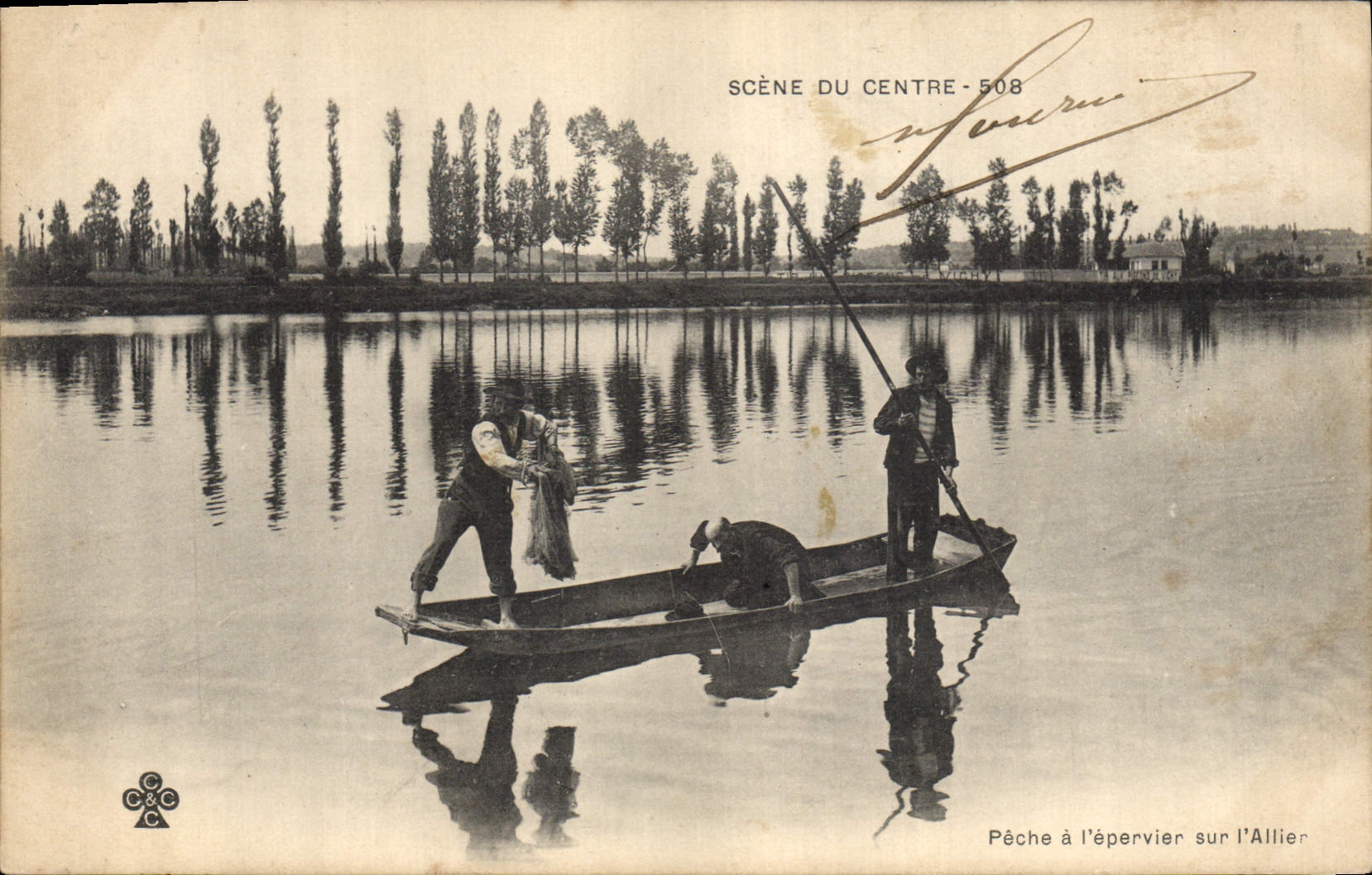 CPA Folklore Scene du Centre Peche a l'epervier sur l'Allier 