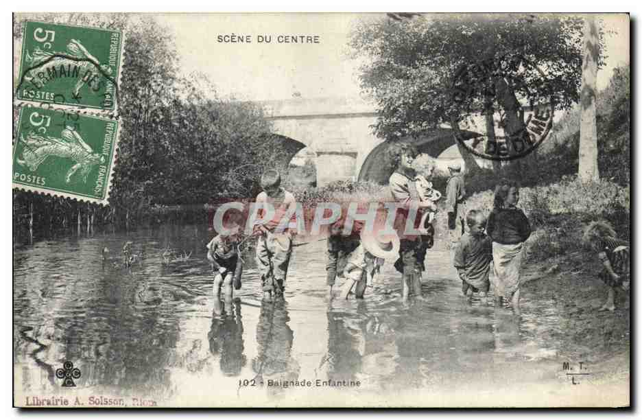 CPA Folklore Scene du Centre Baignade enfantine Enfants