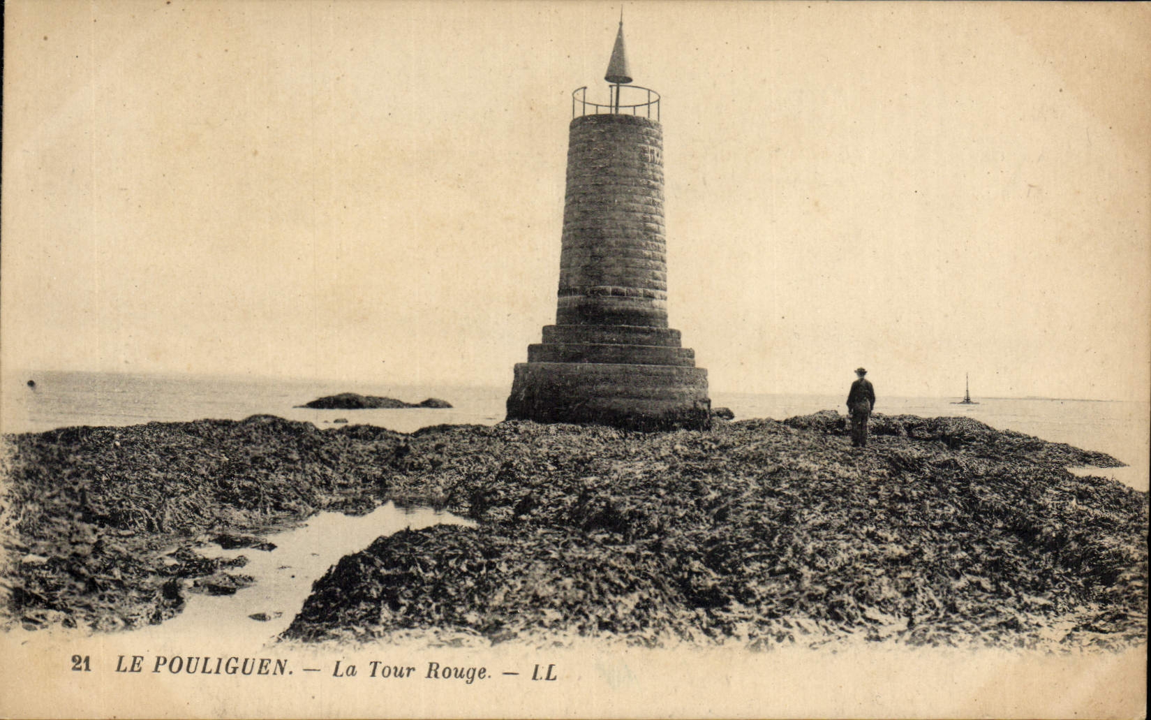 CPA Phare Le Pouliguen La Tour rouge