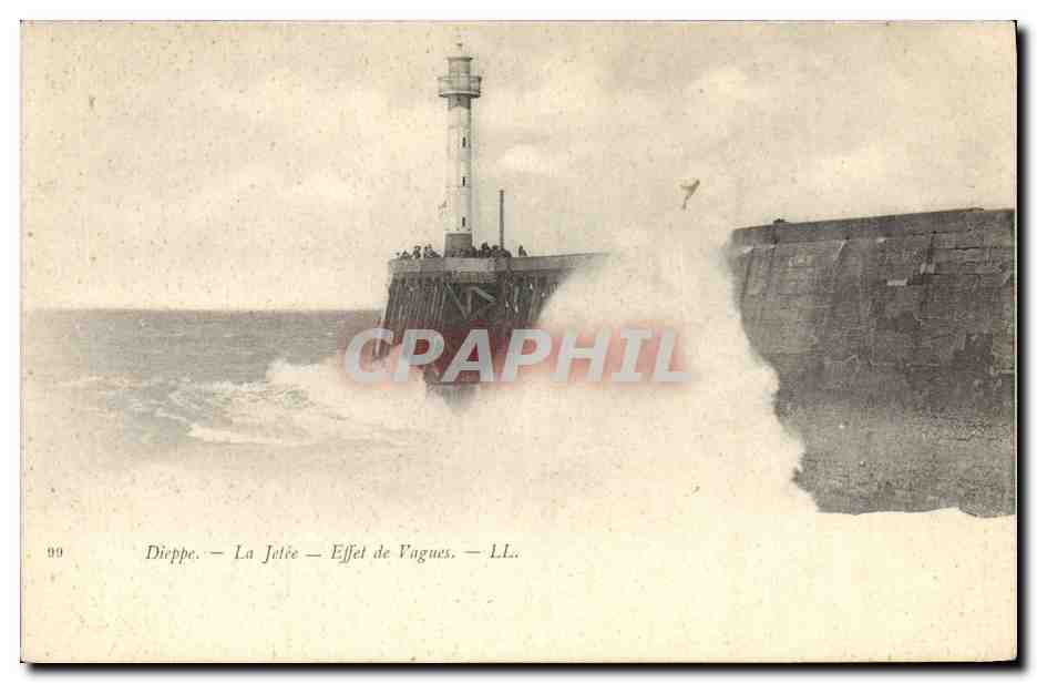 CPA Phare Dieppe La jetee Effet de vagues
