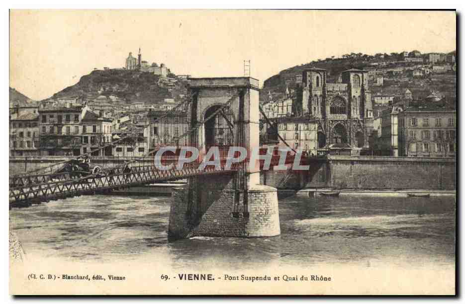 CPA Pont suspendu et quai du Rhone Vienne