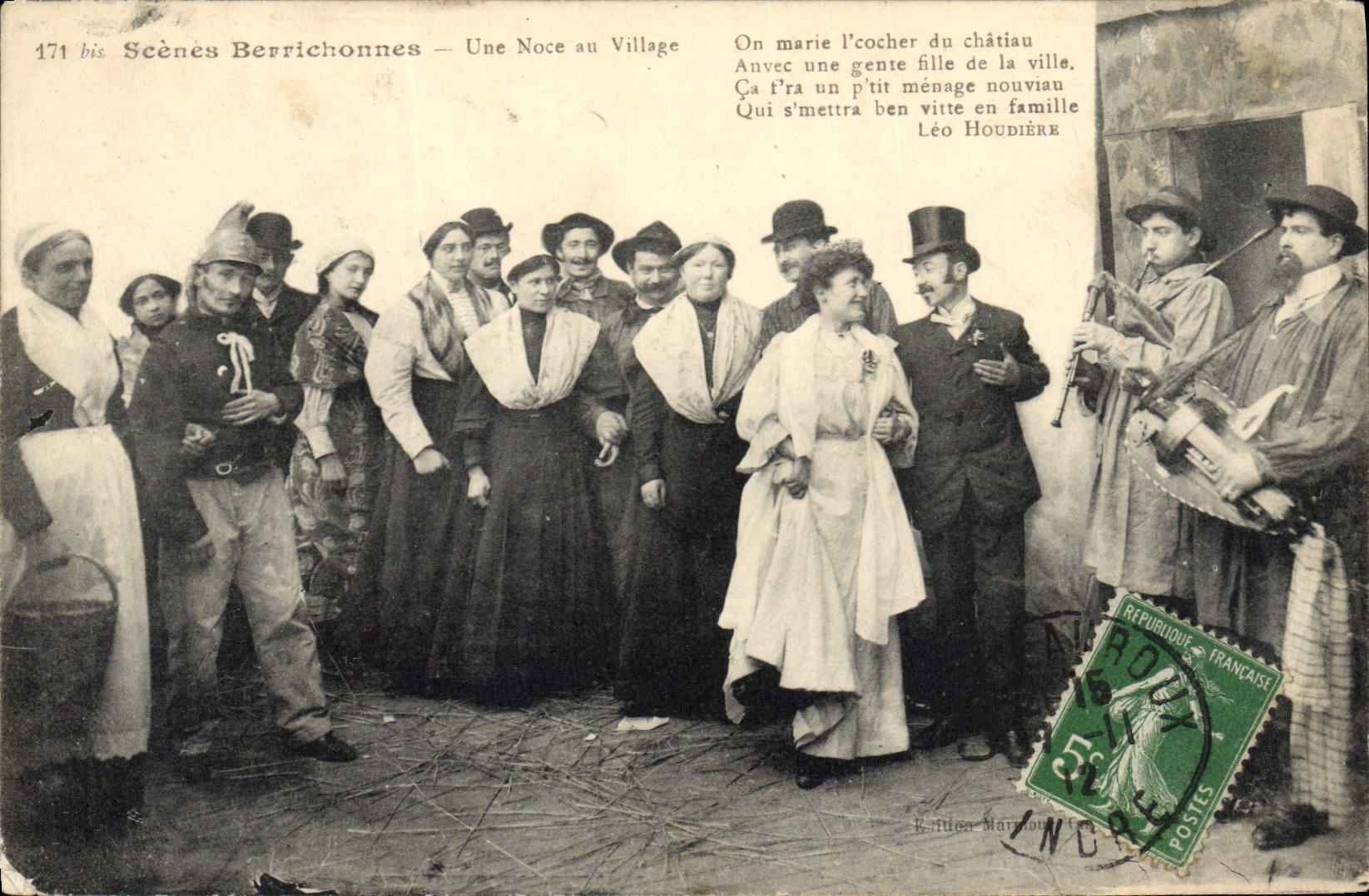 CPA Folklore Scenes Berrichonnes Une noce au village Mariage