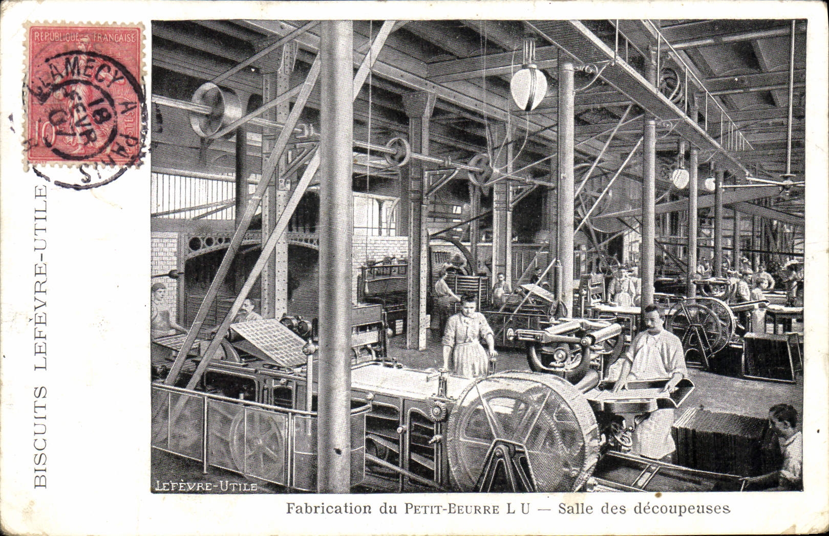 Fabrication du Petit-Beurre LU — Salle des découpeuses — Lefèvre-Utile
