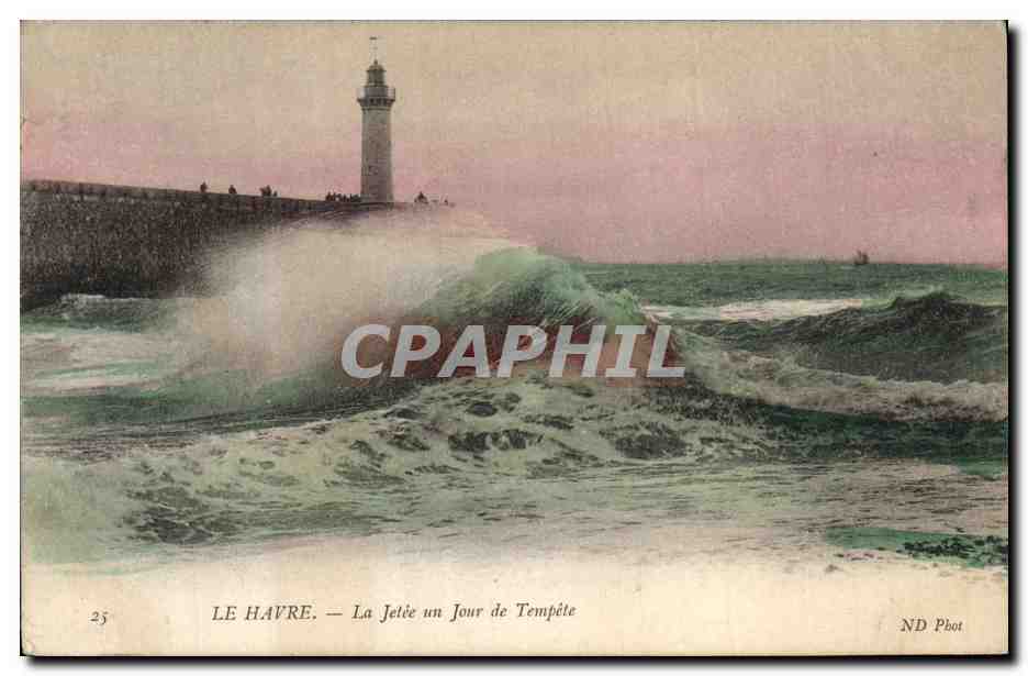 CPA Phare Le Havre La jetee un jour de tempete