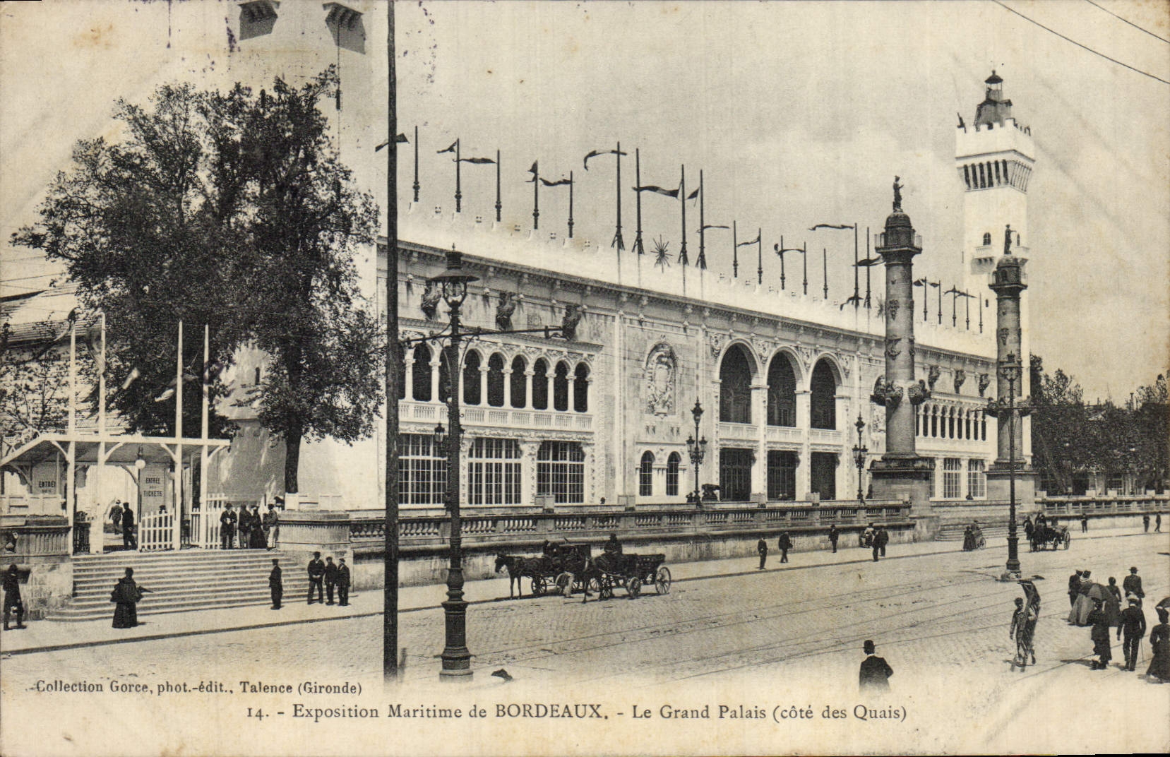 CPA Phare Exposition martime de Bordeaux Le Grand Palais Cote des Quais