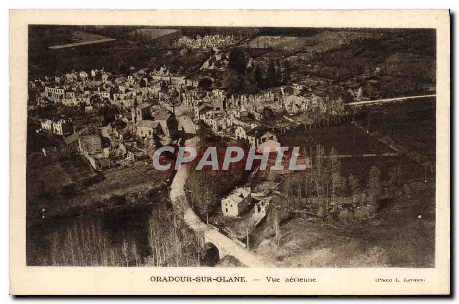 Oradour-sur-Glane — Vue aérienne — Photo L. Lavaux
