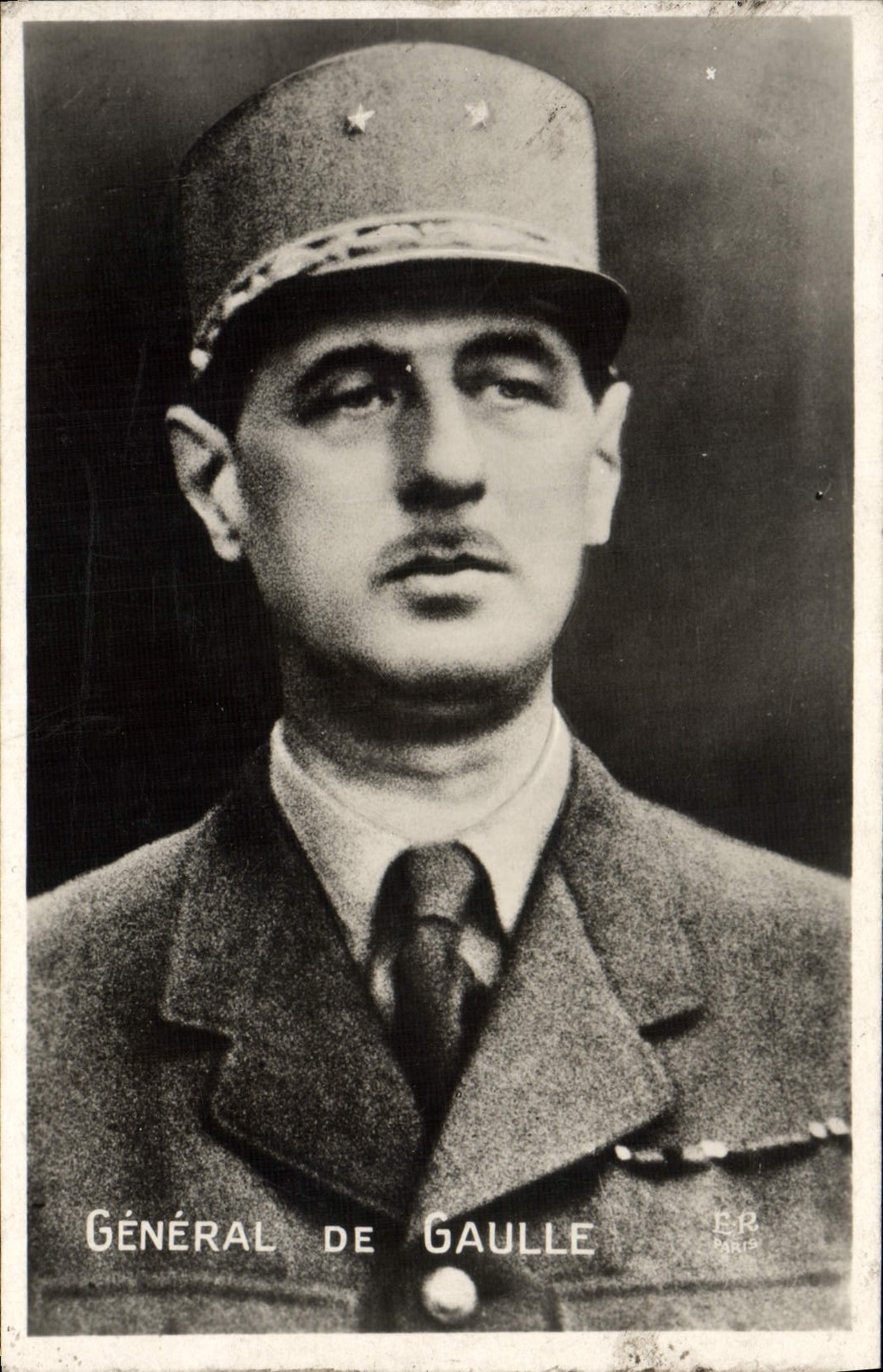 Général de Gaulle — portrait militaire — E.R. Paris