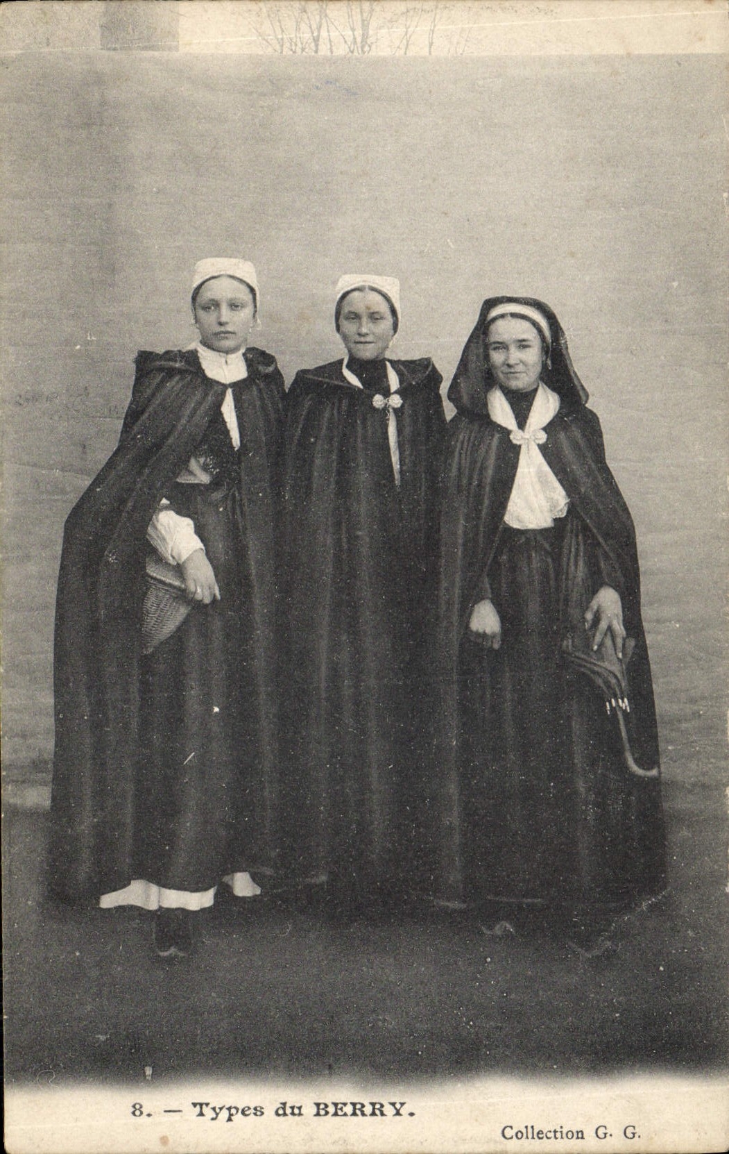 CPA Folklore Types du Berry
