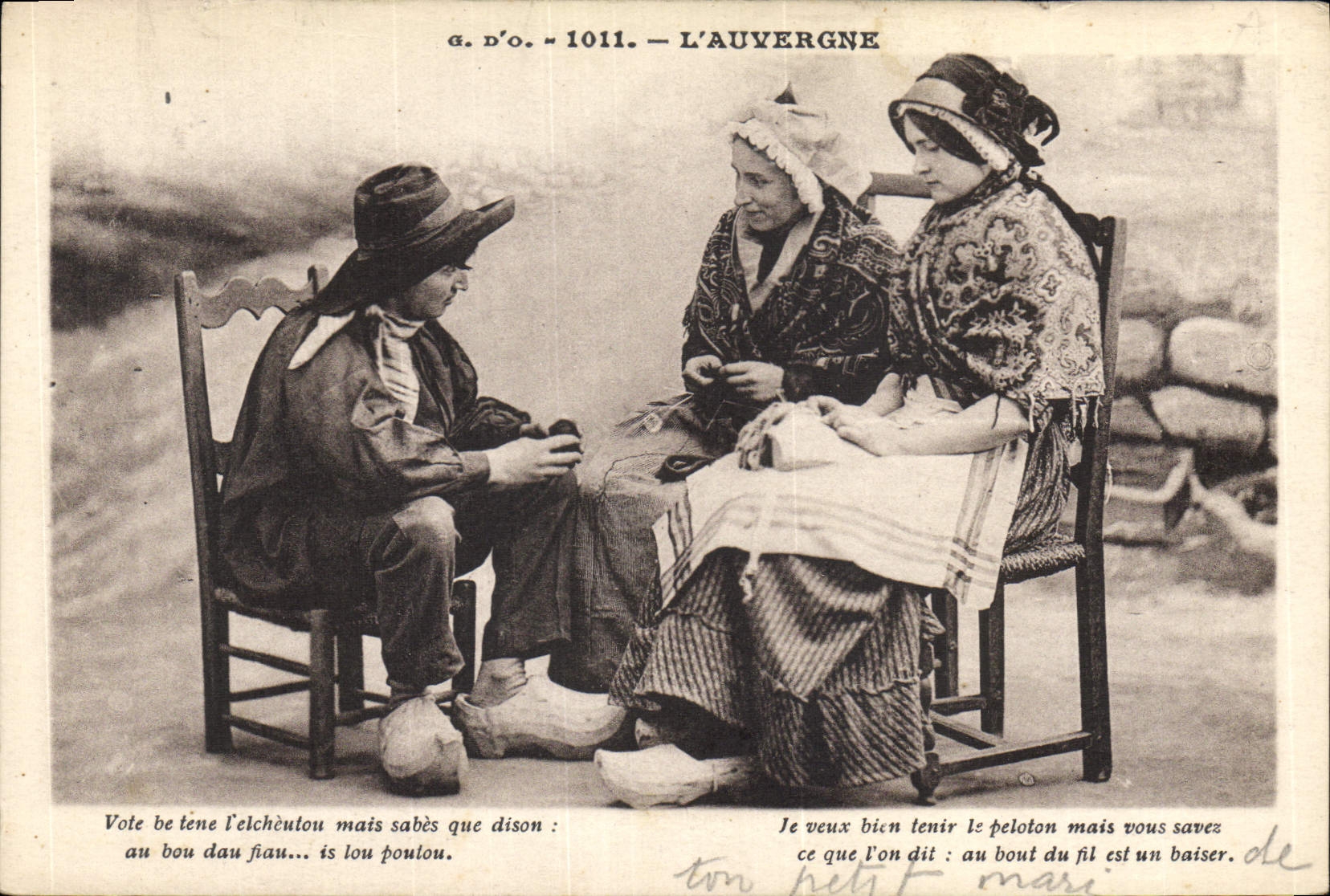 CPA Folklore Auvergne 