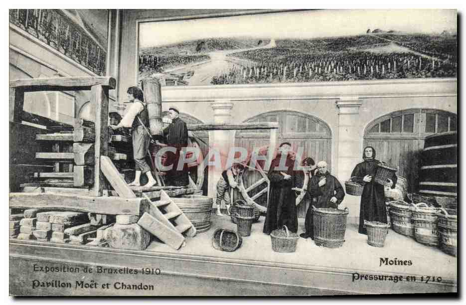 CPA Folklore Vin Vendange Champagne Exposition de Bruxelles 1910 Pavillon Moet & Chandon Moines Pressurage en 1710