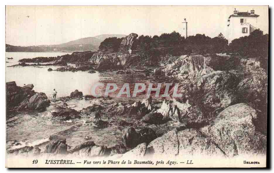CPA Phare L'Esterel Vue vers le phare de la Baumette pres Agay