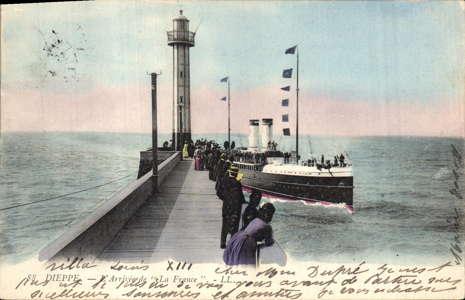 CPA Phare Dieppe L'arrivee de la France