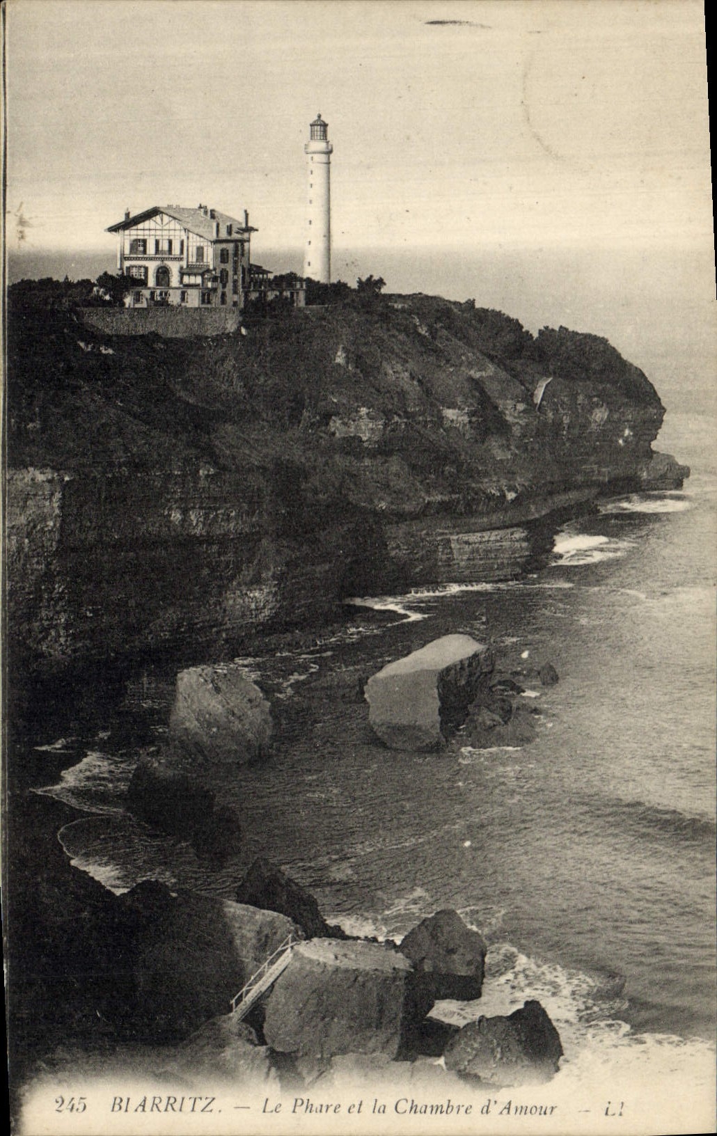 CPA Biarritz Le Phare et la chambre d'amour