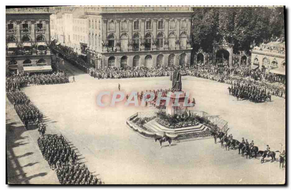 CPM Militaria Prise d'armes a Nancy