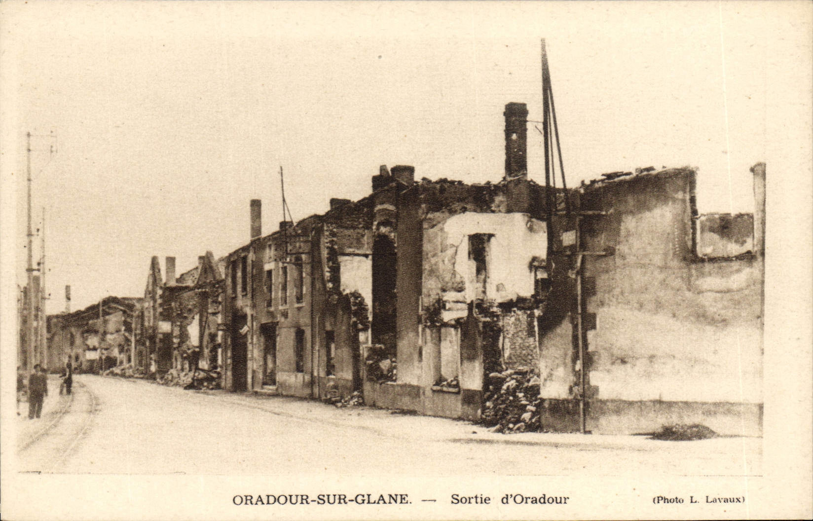 Oradour-sur-Glane — Sortie d'Oradour — Photo L. Lavaux