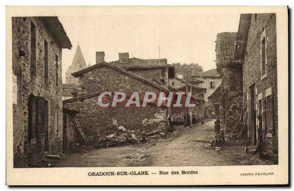 CPM Militaria Oradour sur Glane Rue des Bordes
