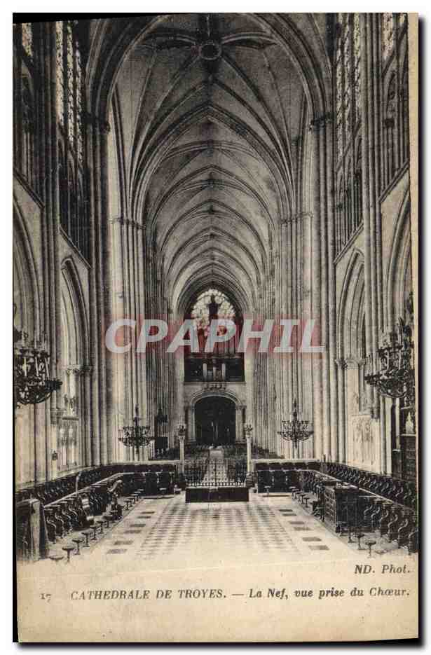 CPA Orgue Cathedrale de Troyes La nef vue prise du choeur