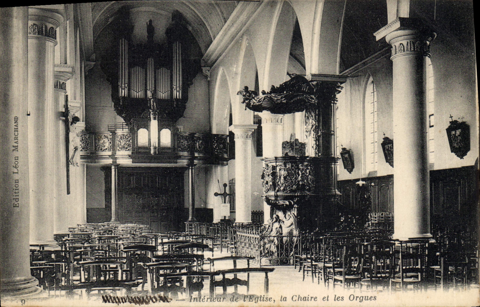 CPA Orgue Interieur de l'eglise la chaire et les orgues