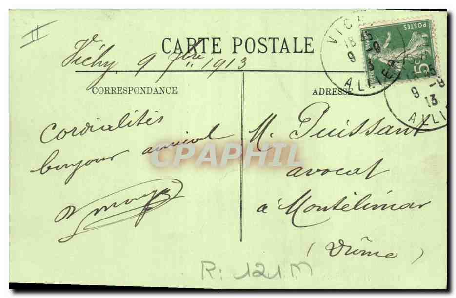 CPA Folklore Auvergne Costumes du pays Fileuse — Verso