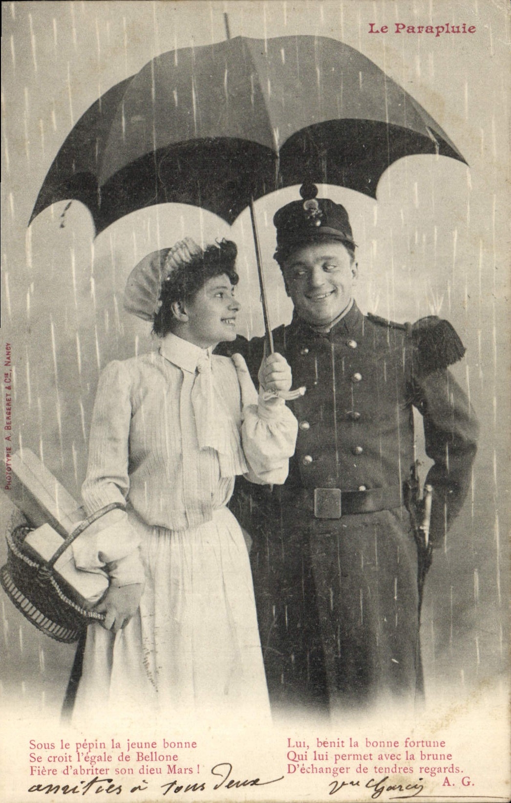 Jeune femme et militaire sous la pluie — Le Parapluie — Phototype A. Beranger & Cie, Nancy