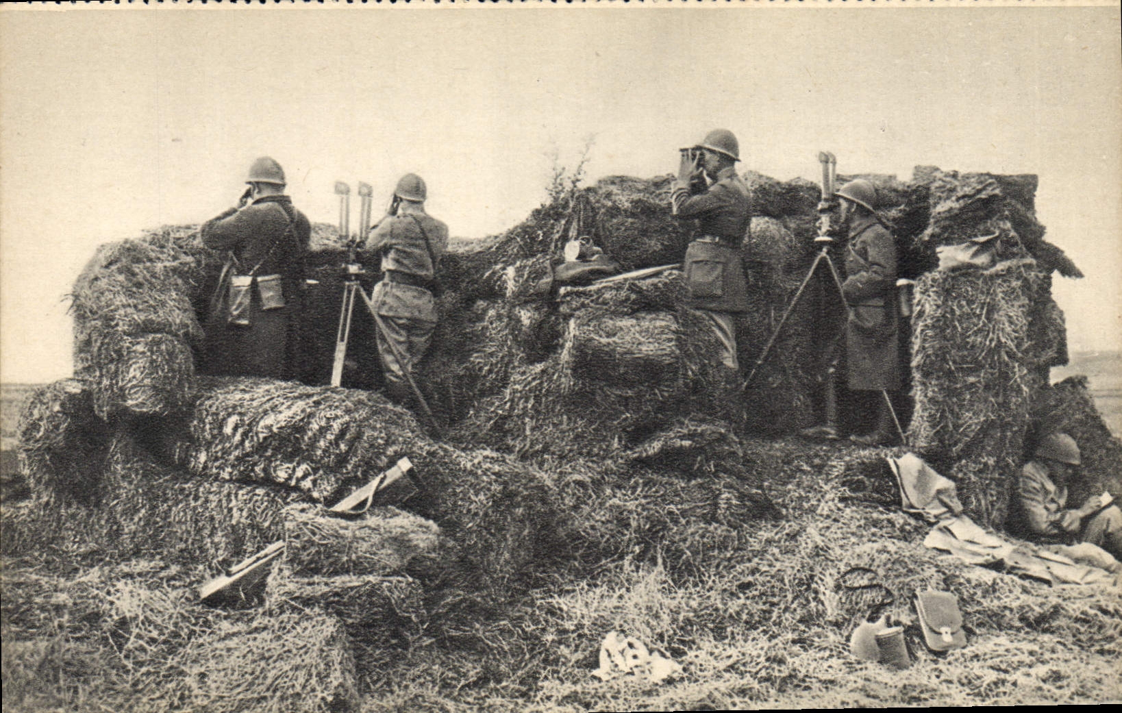 CPM Militaria Aux manoeuvres Poste d'observation d'artillerie