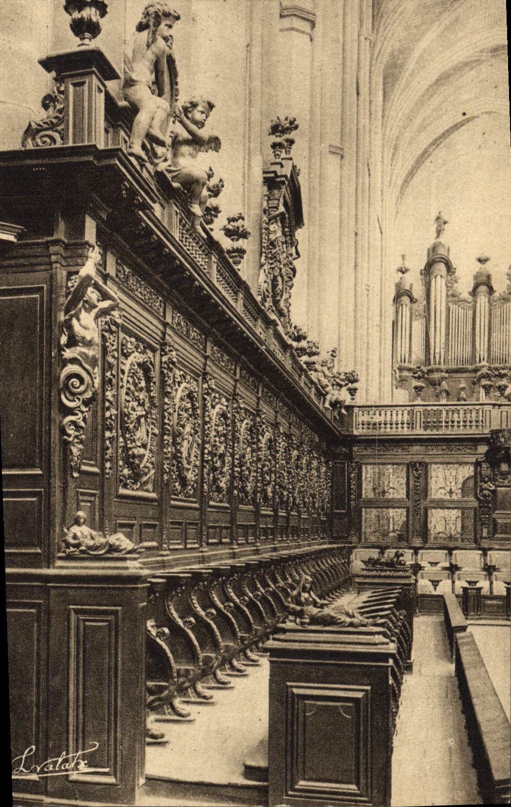 CPA Orgue Basilique de St Maximin Partie droite des stalles 