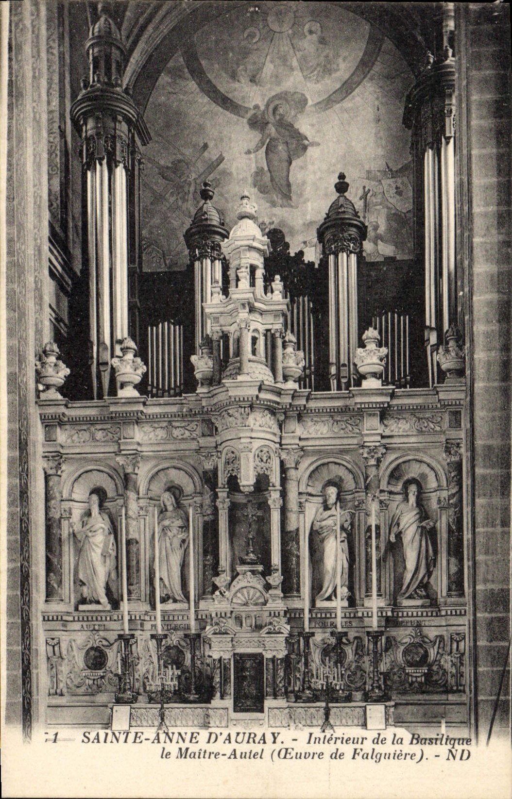 CPA Orgue Sainte Anne d'Auray Interieur de la basilique le maitre autel Oeuvre de Falguiere