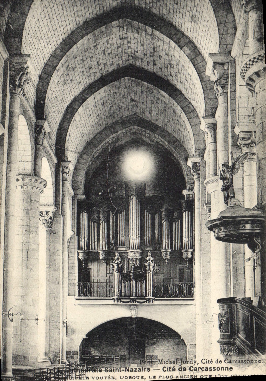 Cathédrale Saint-Nazaire — L'orgue, le plus ancien que l'on connaisse — Cité de Carcassonne