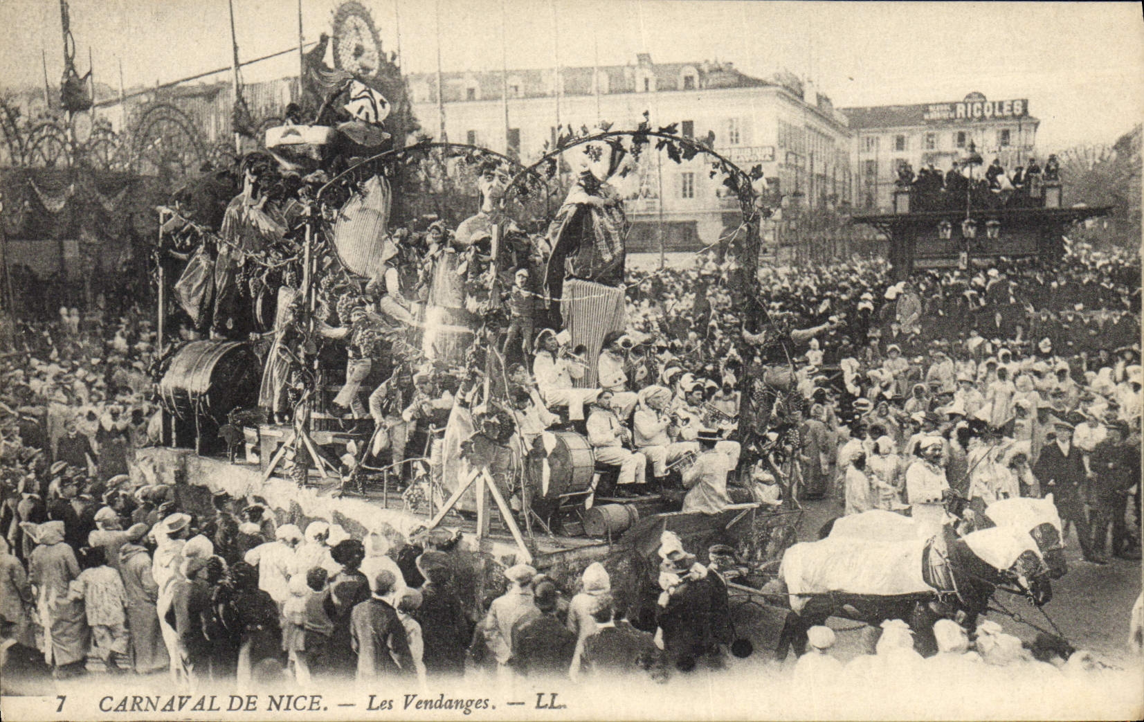 CPA Vin Vendanges Carnaval de Nice