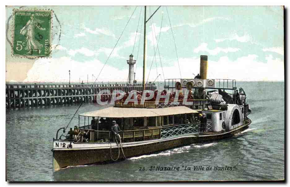 CPA Phare St Nazaire La Ville de Nantes Bateau