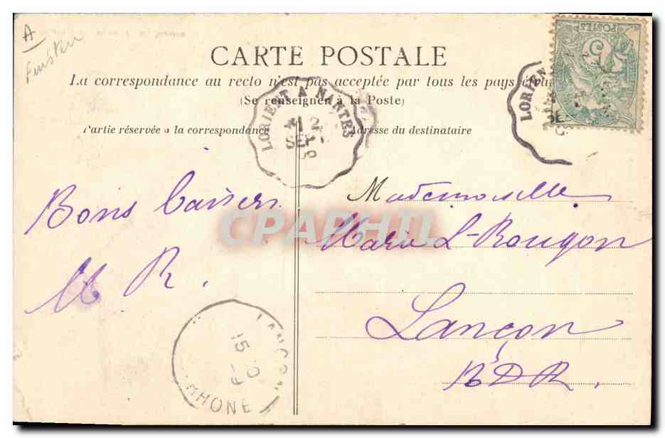 CPA Folklore Quimperle La cour a la ferme — Verso