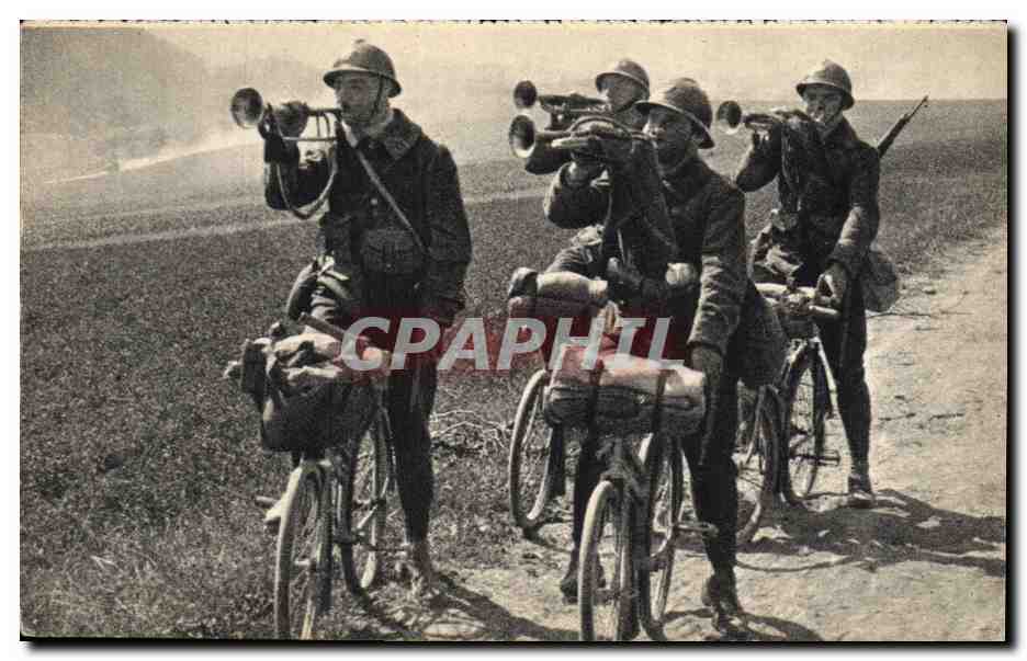 CPM Militaria Fin de la manoeuvre Velo Cycle