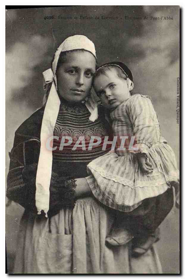 CPA Folklore Femme et enfant de Loctudy Environs de Pont L'Abbe