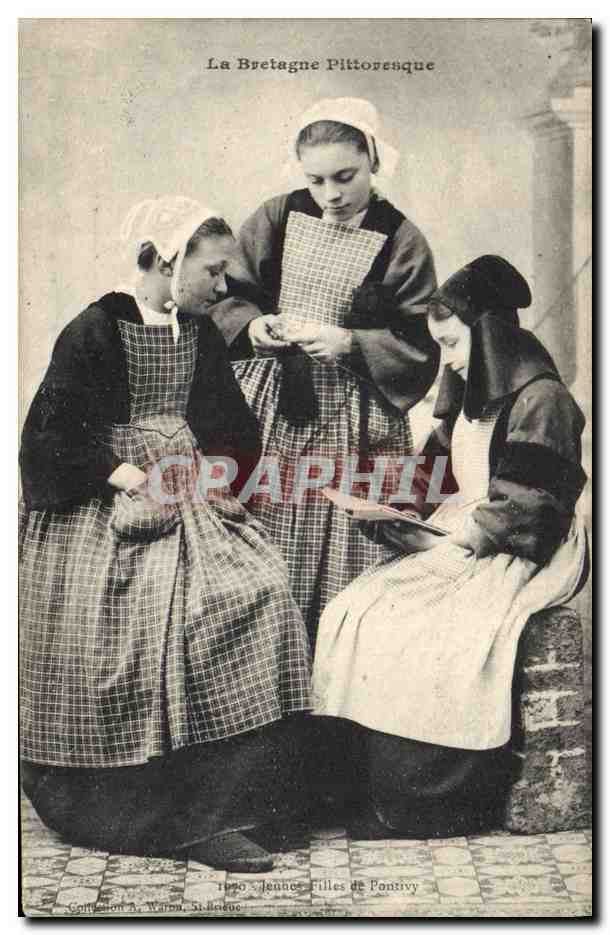 CPA Folklore Bretagne Jeunes filles de Pontivy