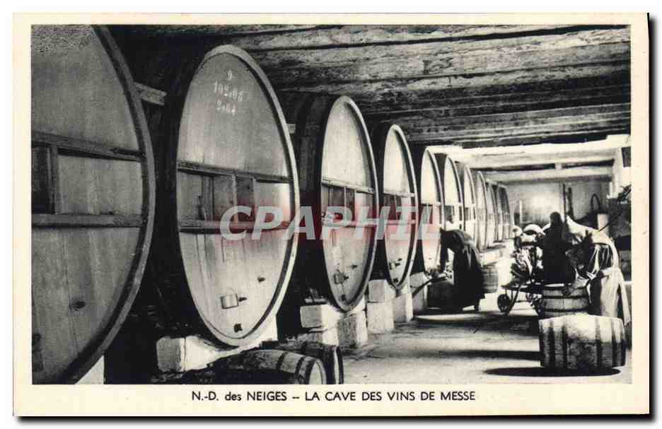 CPA Folklore Vin Vendanges ND des Neiges La cave des vins de messe