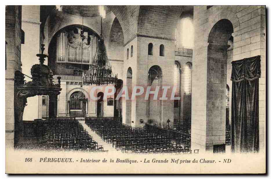 CPA Orgue Perigueux Interieur de la basilique La grande nef prise du choeur